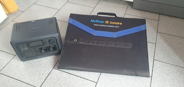 Batterie Bluetti EB55 + panneau solaire 3x45W