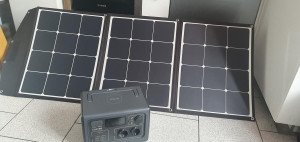 Batterie Bluetti EB55 + panneau solaire 3x45W