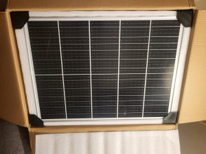 Lampe solaire avec télécommande