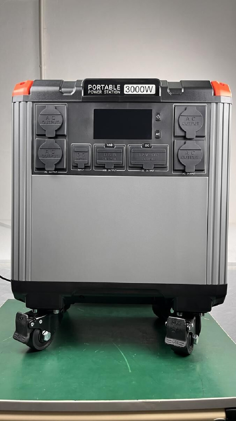 Batterie lifepo4 5.4 Kw + panneau 500W neuf