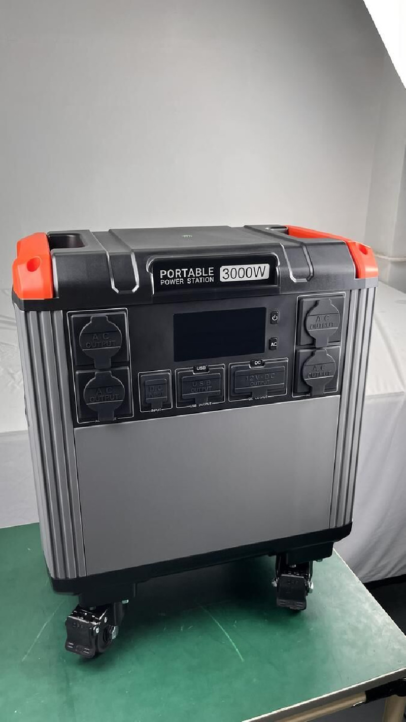 Batterie lifepo4 5.4 Kw + panneau 500W neuf
