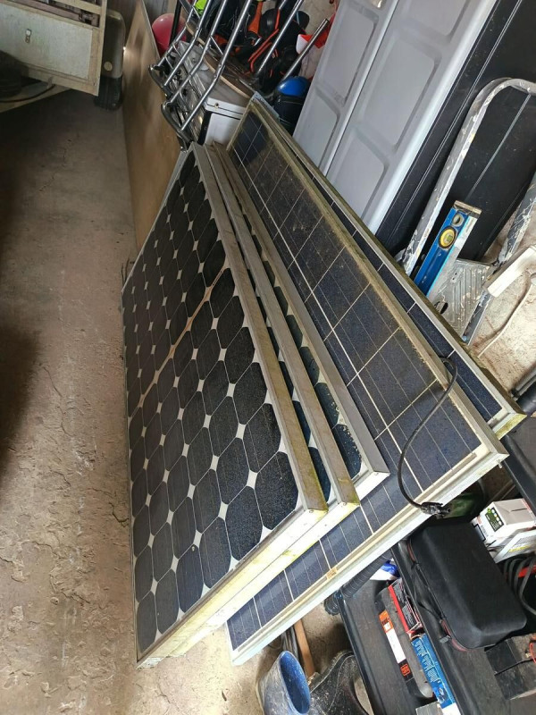 Panneaux solaires et batterie