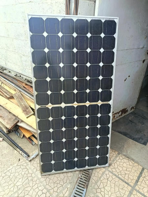 Panneaux solaires et batterie