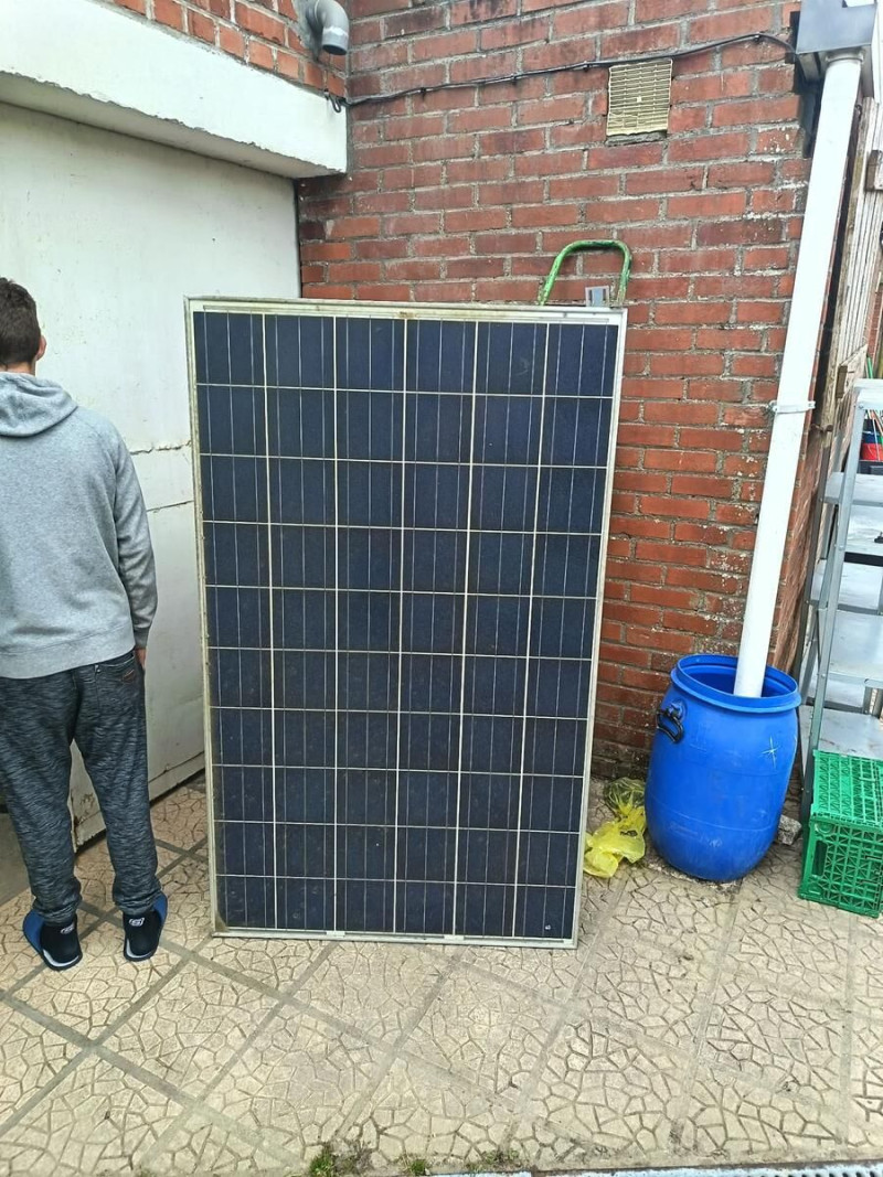 Panneaux solaires et batterie