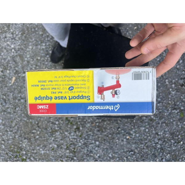 support de vase équipé