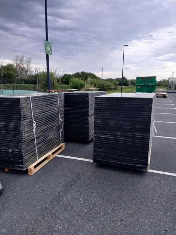LOT DE 324 PANNEAUX LONGi Solar Black Frame LR6-60PE-310 W