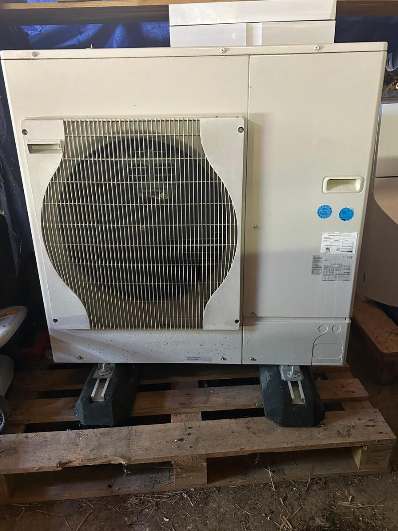 Système hybride fioul + pompe à chaleur De Dietrich AWHP 8 MR-2 — ensemble complet