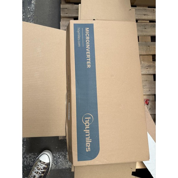 Micro onduleur Hoymiles 4 panneaux 1800va