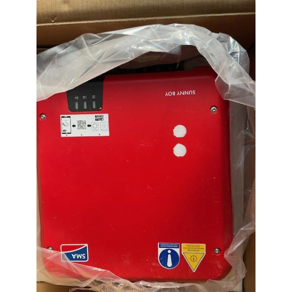 Onduleur SMA Sunny boy 6.0 6000 watt AC et son coffret de protection photovoltaïque