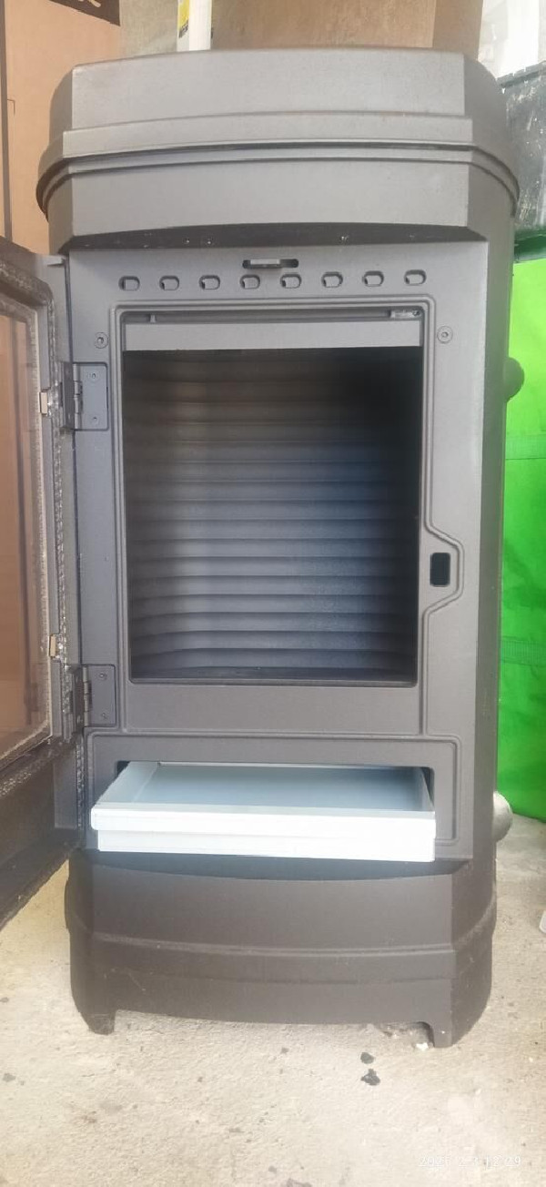 poêle à bois Invicta 7kw neuf