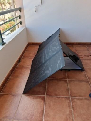 Batterie 1800 W écoflow delta 2 et 2 panneaux