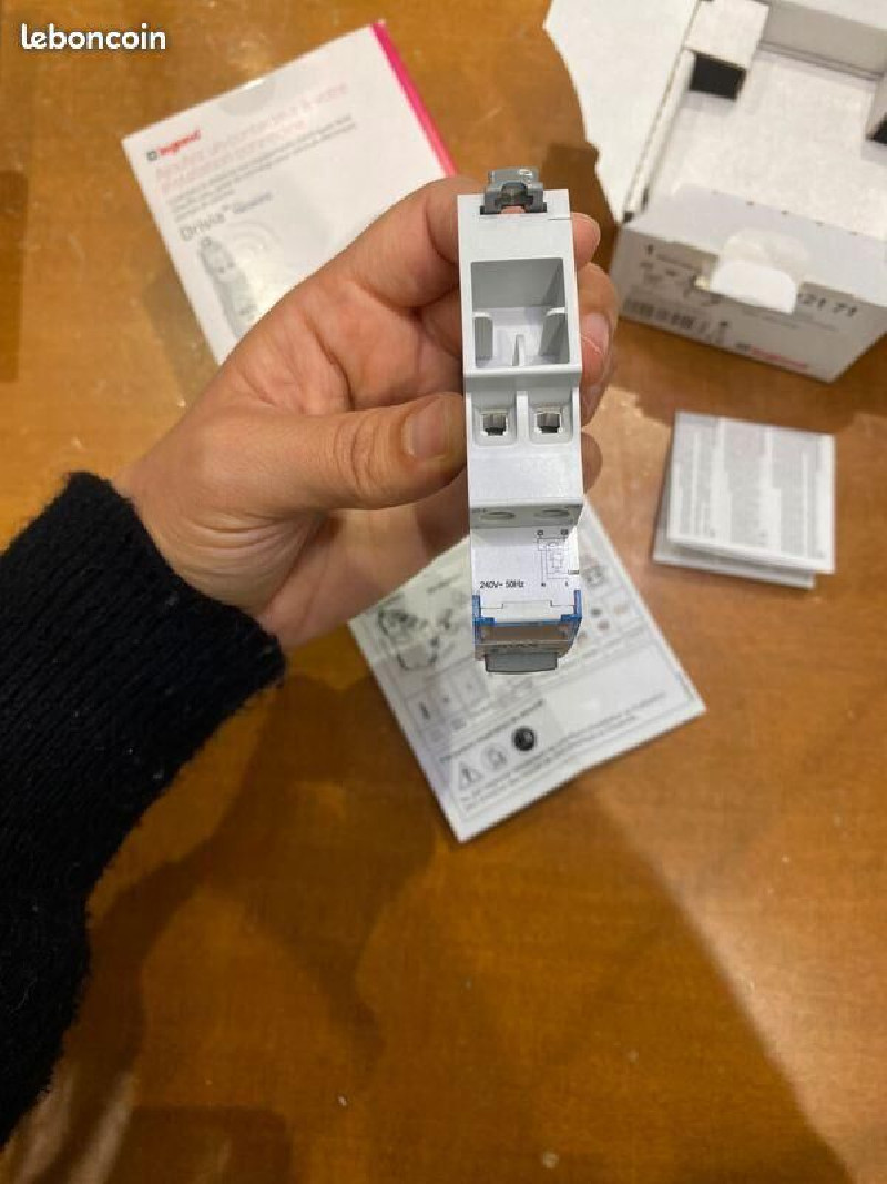 Contacteur connecté Legrand Drivia with Netatmo